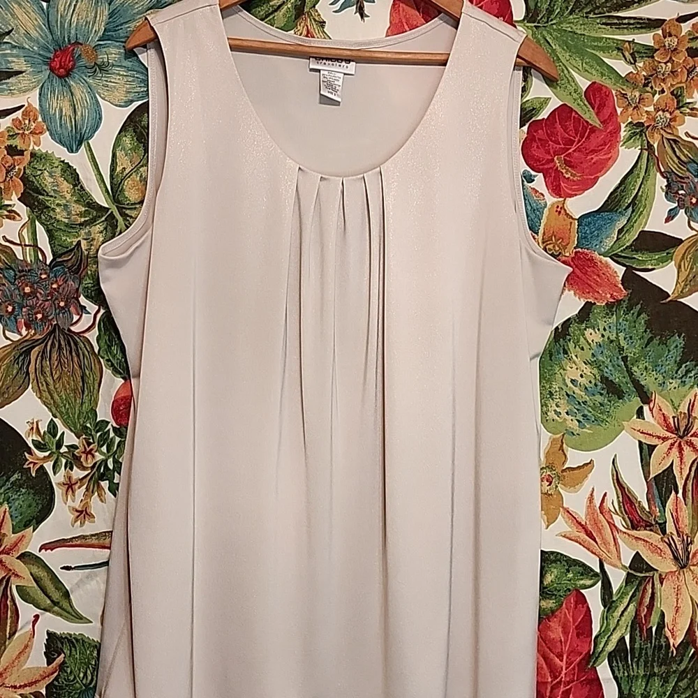 CHICOS Silver Dressy Tank Top Pleated Front Metallic Material Lined In Front